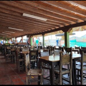 Restaurante Parrilla-Bar Mirador del Lago N 1