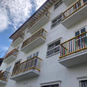 Moderno Apartamento con Jacuzzi y Parqueadero